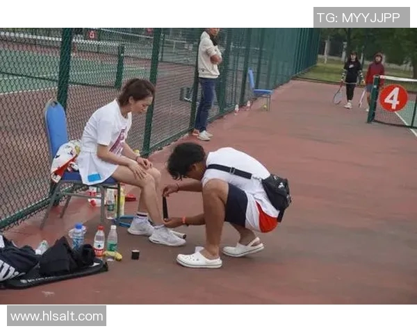 成都网球队的阵地战体系与网球战术创新研究