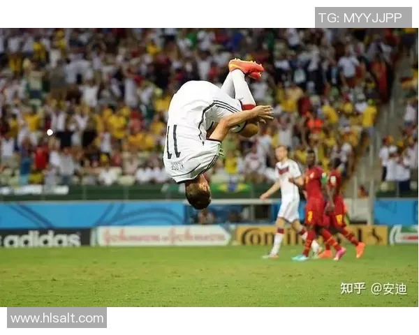 足球明星激情庆祝瞬间插画展现运动魅力与团队精神的艺术之美